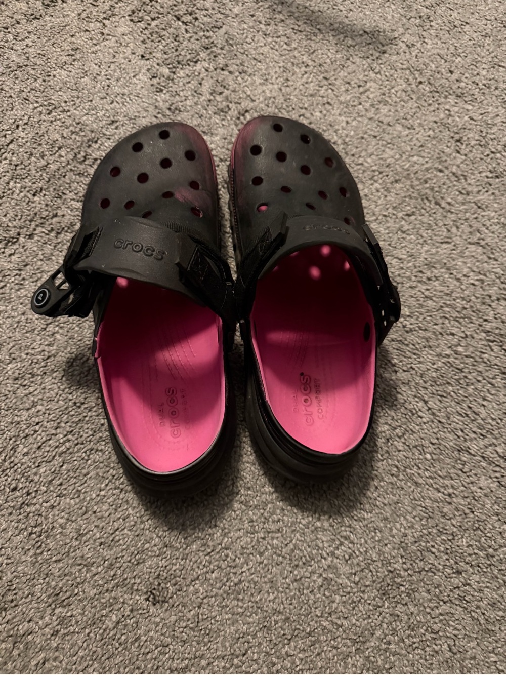 POST MALONE CROCS Black Clogs with Pink Interior size 13M - Picture 3 of 4
